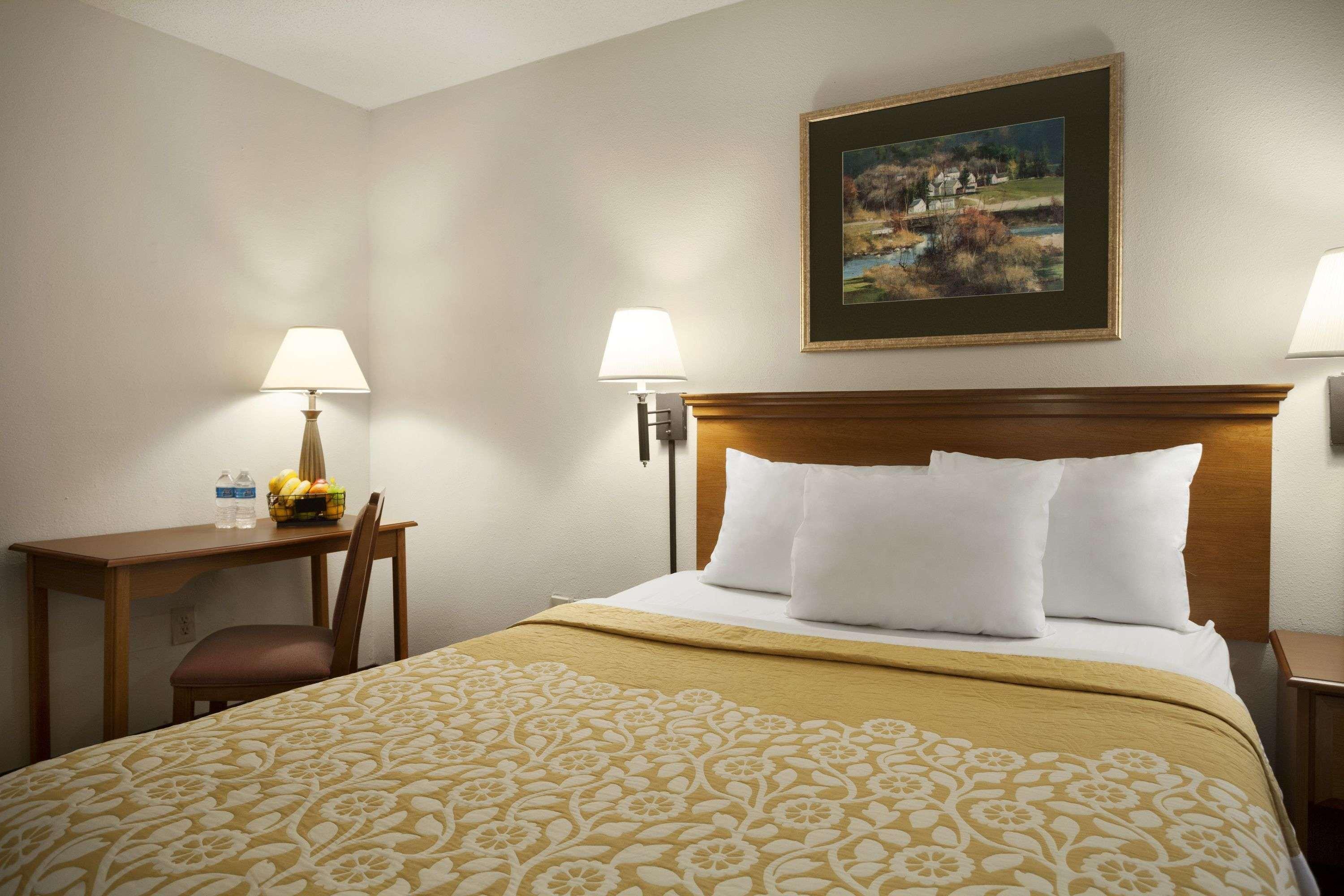 Days Inn By Wyndham Westend Alexandria,Va Washington Dc Area Kültér fotó
