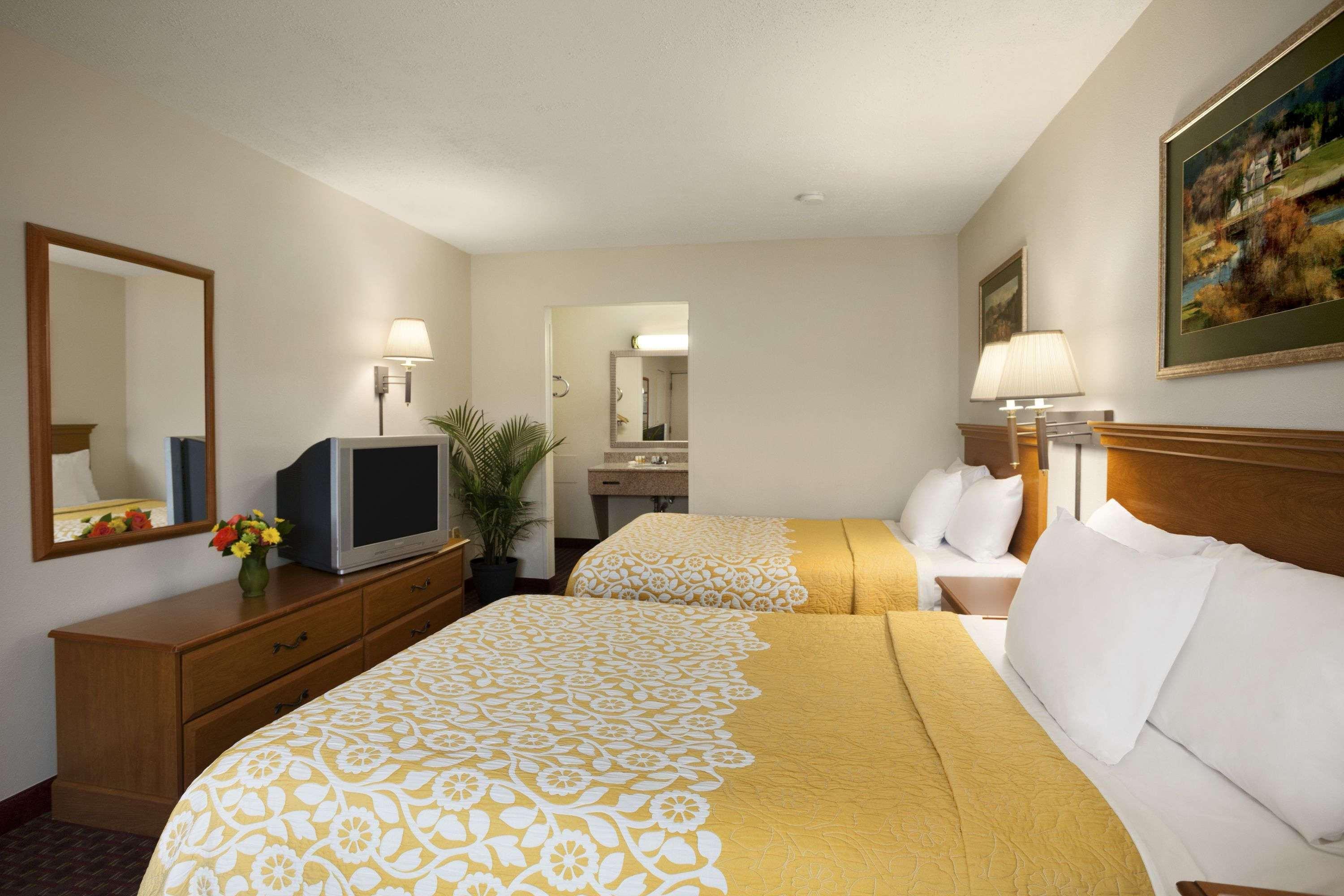 Days Inn By Wyndham Westend Alexandria,Va Washington Dc Area Kültér fotó