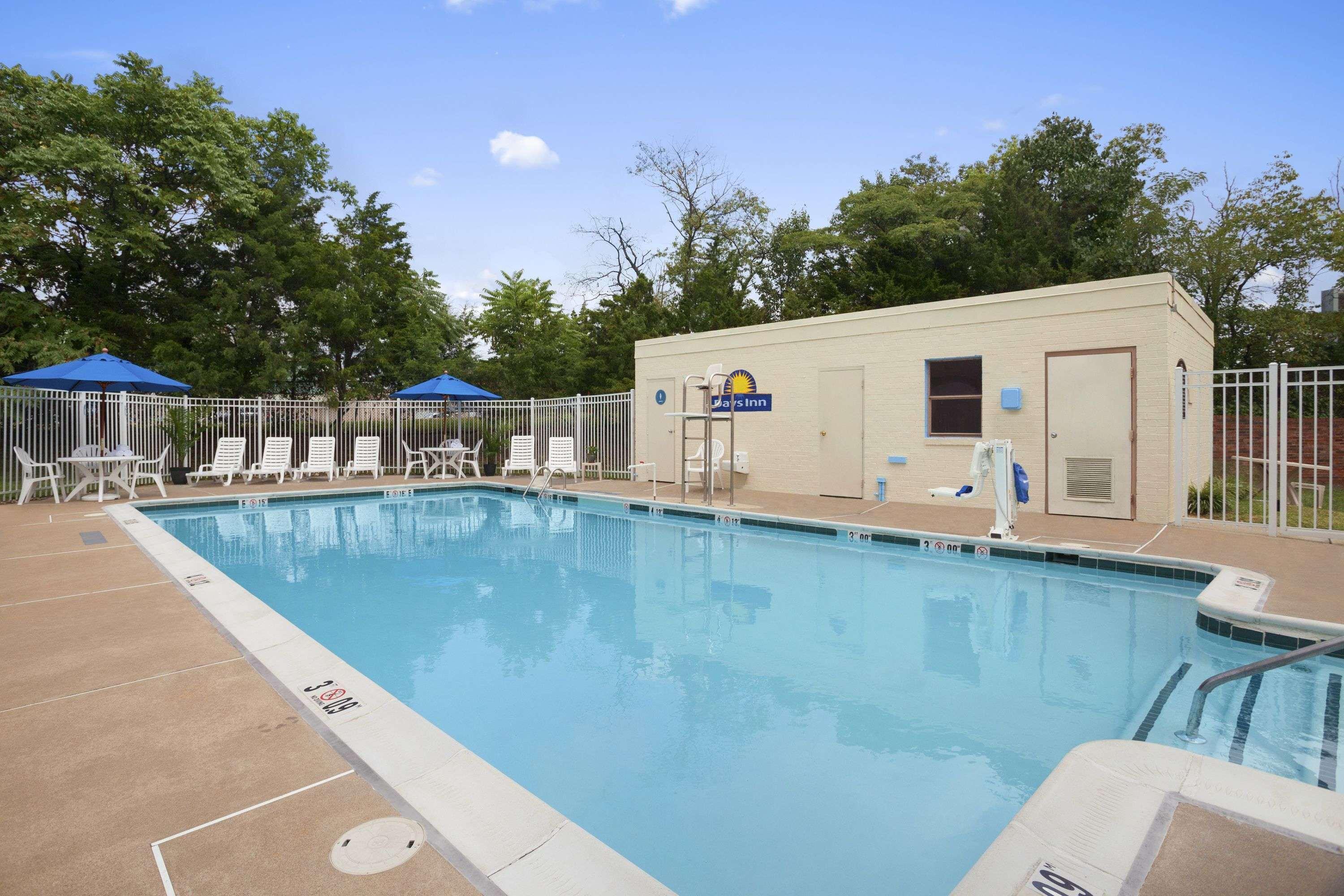 Days Inn By Wyndham Westend Alexandria,Va Washington Dc Area Kültér fotó