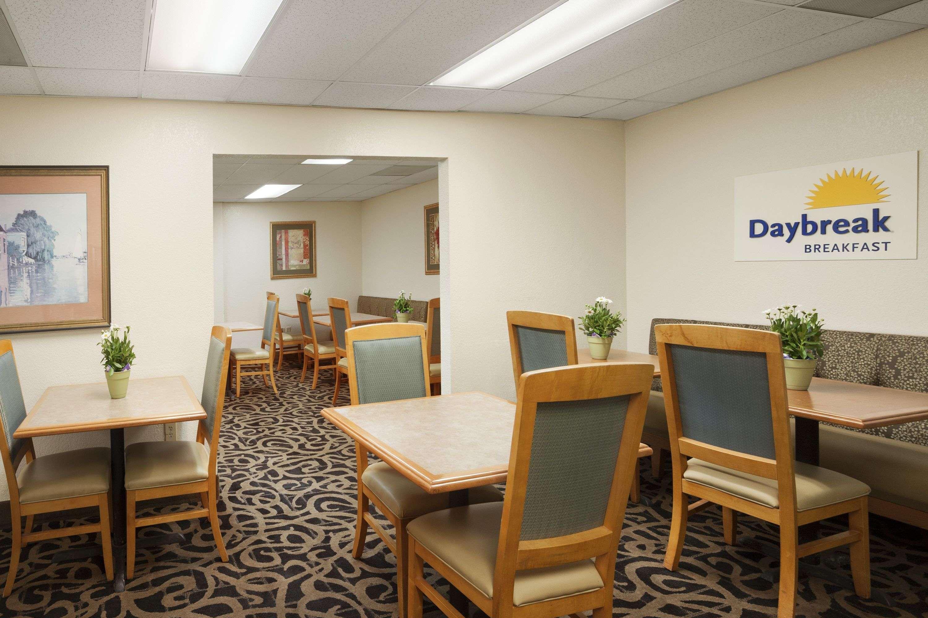 Days Inn By Wyndham Westend Alexandria,Va Washington Dc Area Kültér fotó
