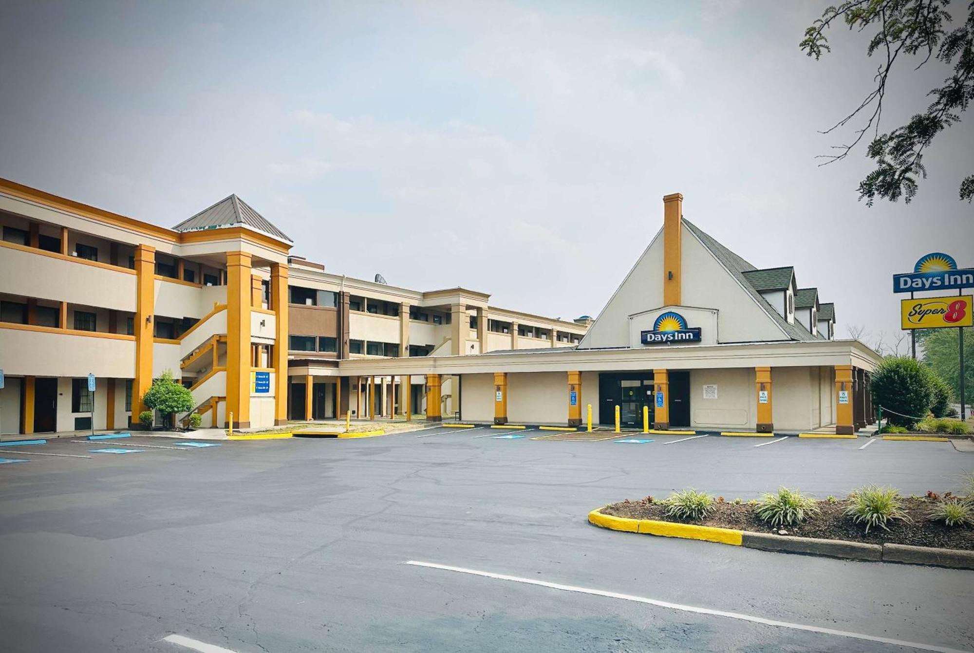 Days Inn By Wyndham Westend Alexandria,Va Washington Dc Area Kültér fotó